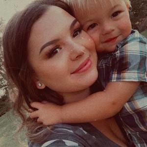 Meet your Posher, Devyne